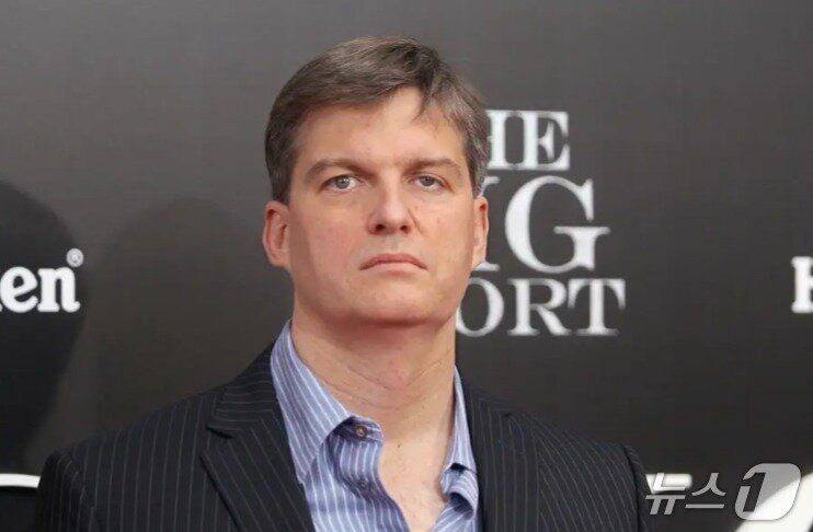 본문 이미지 - 마이클 벌리 - 회사 홈피 갈무리