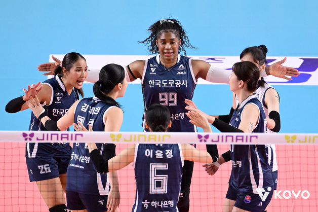 '1위' 도로공사·'꼴찌' 기업은행…우승 후보였는데 뚜껑 열어보니 극과극