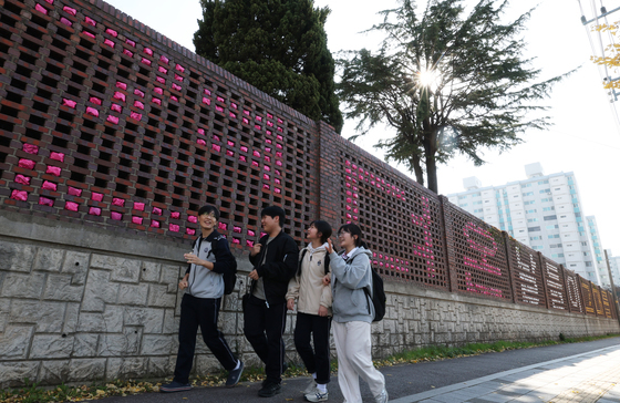 견뎌온 날들이 그대를 빛내주기를