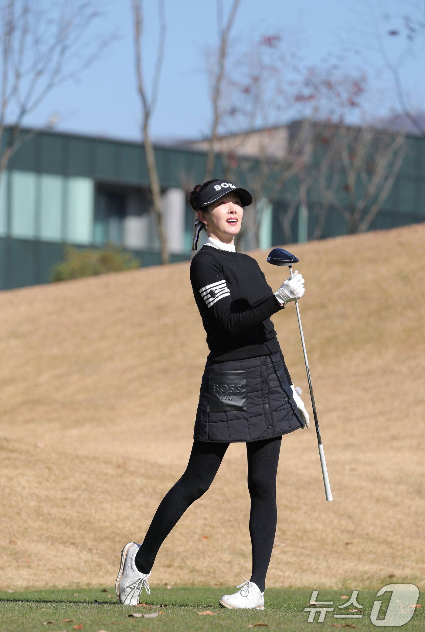 (횡성=뉴스1) 권현진 기자 = 배우 소이현이 12일 강원도 횡성군 벨라45 컨트리클럽에서 열린 ‘이수그룹과 함께하는 2025 류현진 재단 자선골프대회’에서 티샷을 하고 있다. 2 …