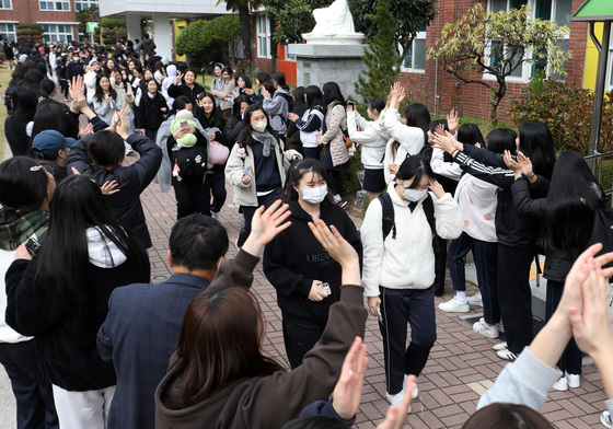 [오늘의 날씨] 부산·경남(13일, 목)…대체로 맑음, 일교차 15도 안팎