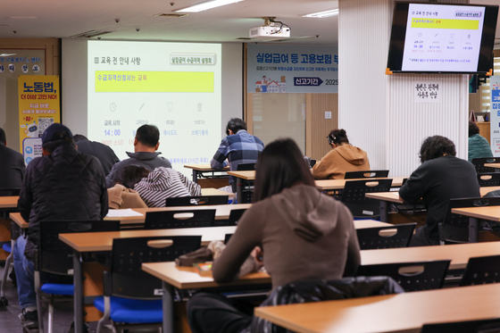 취업자 증가했지만 청년 고용은 '한파'