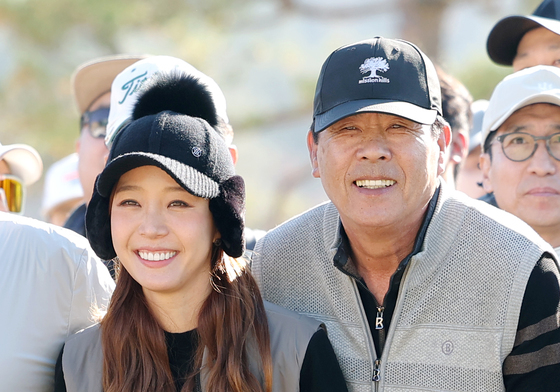 '류현진 아내' 배지현, 시아비저 사랑을 듬뿍