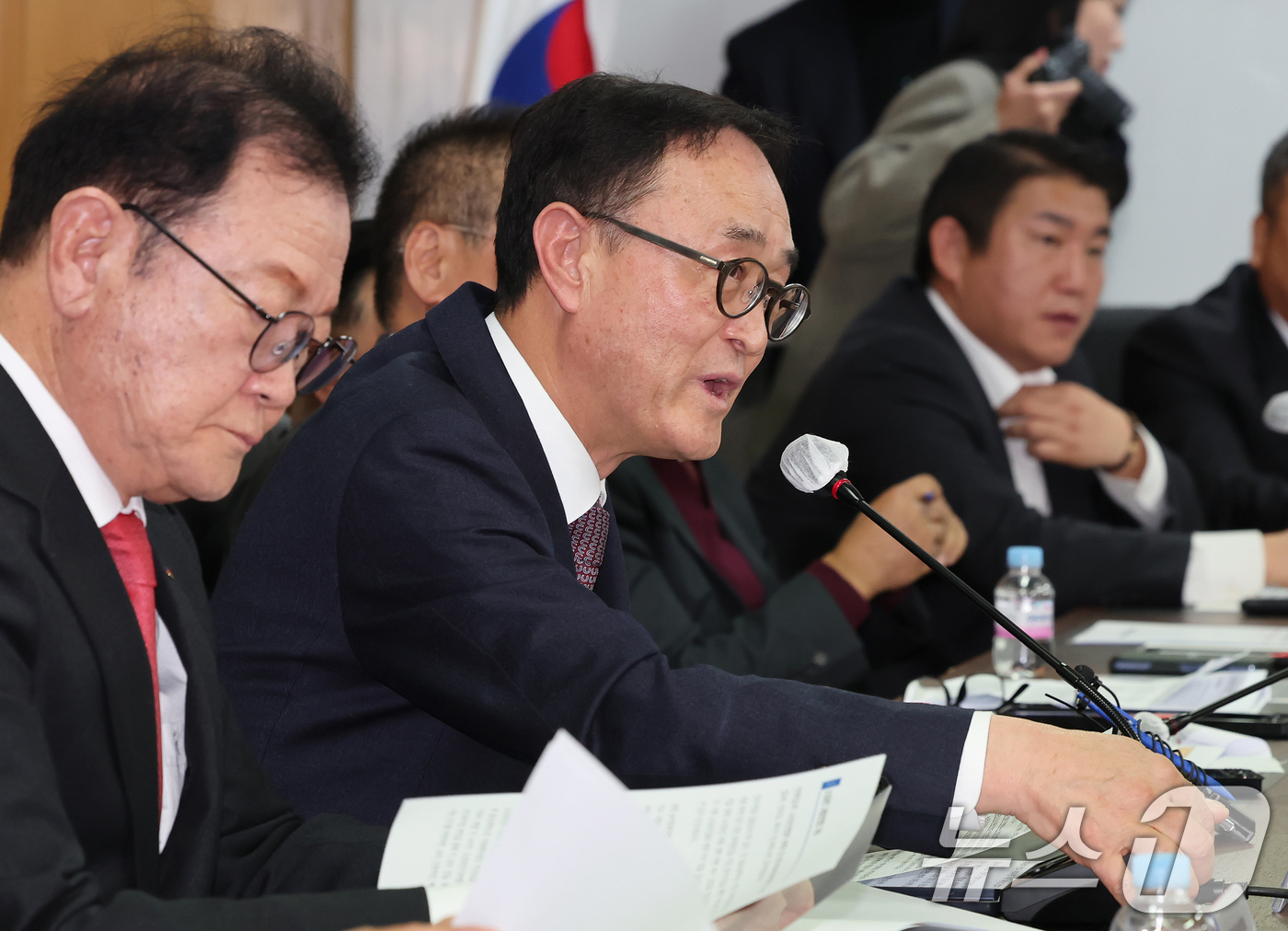 (서울=뉴스1) 장수영 기자 = 송치영 소상공인연합회장이 12일 오후 서울 여의도 소상공인연합회에서 열린 국민의힘 당대표-소상공인연합회 간담회에서 인사말을 하고 있다. 2025.1 …