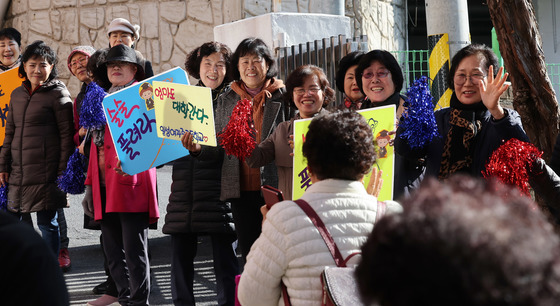 "엄마도 대학 간다" 78세 할머니의 수능 도전…만학도 후배들 응원