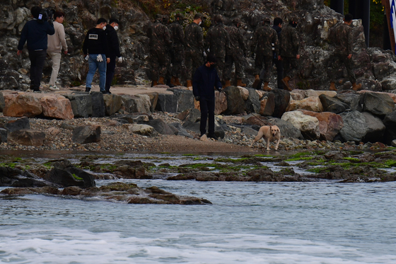 민관군 합동 마약류 의심 물질 수색