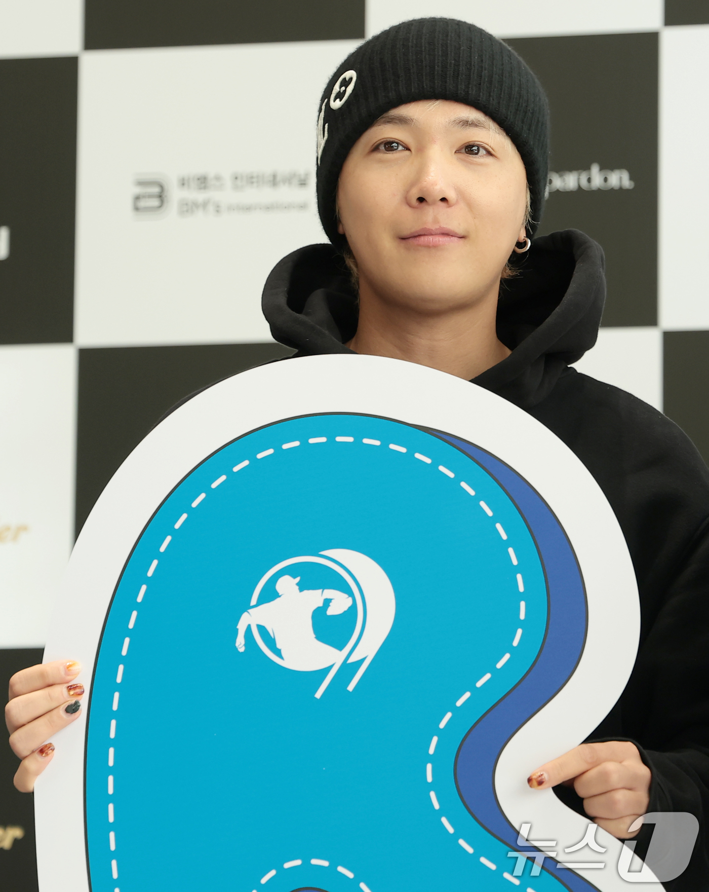 (횡성=뉴스1) 권현진 기자 = 가수 이홍기가 12일 강원도 횡성군 벨라45 컨트리클럽에서 열린 ‘이수그룹과 함께하는 2025 류현진 재단 자선골프대회’에서 포즈를 취하고 있다. …