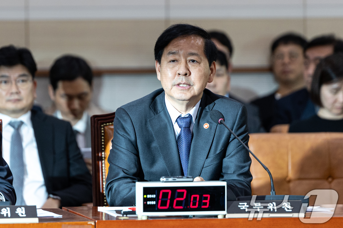 (서울=뉴스1) 이승배 기자 = 구윤철 경제부총리 겸 기획재정부 장관이 12일 서울 여의도 국회에서 열린 제429회국회(정기회) 법제사법위원회 제14차 전체회의에 출석해 의원 질의 …