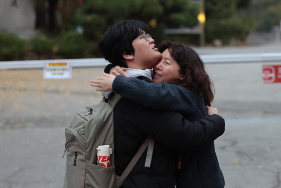 "듣기평가 시간엔 헬기도 '쉿'" 군, 수능날 교통·소음 통제 시행