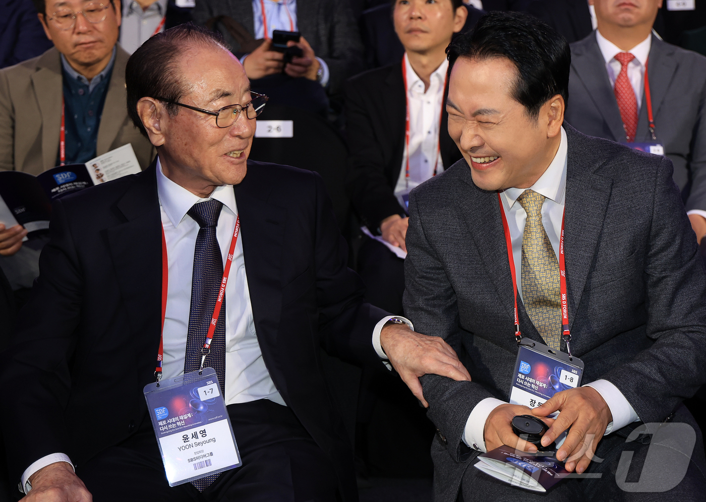 (서울=뉴스1) 김진환 기자 = 장동혁 국민의힘 대표가 13일 오전 서울 중구 동대문디자인플라자(DDP) 아트홀에서 열린 SBS D포럼 2025 ‘제로 시대의 재설계:다시 쓰는 혁 …