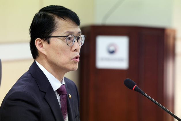 "계속운전 요청 몰린 9기 원전…4기는 내년 중 심사 마칠 것"