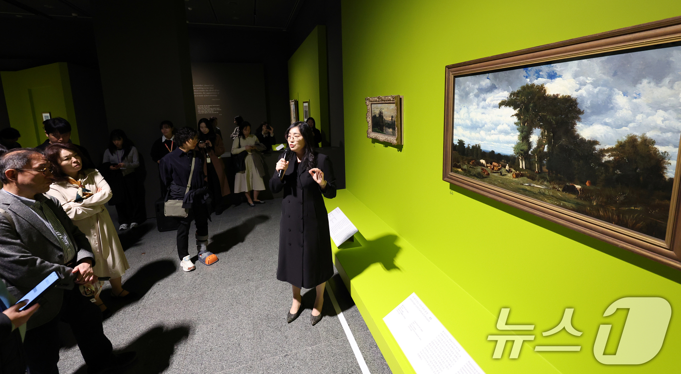 (서울=뉴스1) 김명섭 기자 = 13일 서울 용산구 국립중앙박물관 특별전시실에서 열린 '인상주의에서 초기 모더니즘까지, 빛을 수집한 사람들'-메트로폴리탄박물관 로버트 리먼 컬렉션 …
