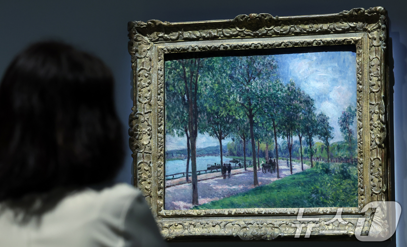 (서울=뉴스1) 김명섭 기자 = 13일 서울 용산구 국립중앙박물관 특별전시실에서 열린 '인상주의에서 초기 모더니즘까지, 빛을 수집한 사람들'-메트로폴리탄박물관 로버트 리먼 컬렉션 …