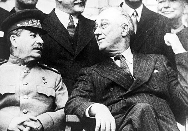 미·소, 16년간의 고립 깨고 외교관계 수립 [김정한의 역사&오늘]