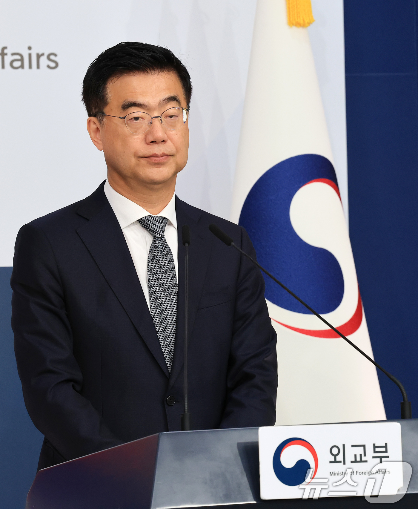 (서울=뉴스1) 임세영 기자 = 이재웅 외교부 대변인이 13일 서울 종로구 외교부 청사에서 정례 브리핑을 하고 있다. 2025.11.13/뉴스1