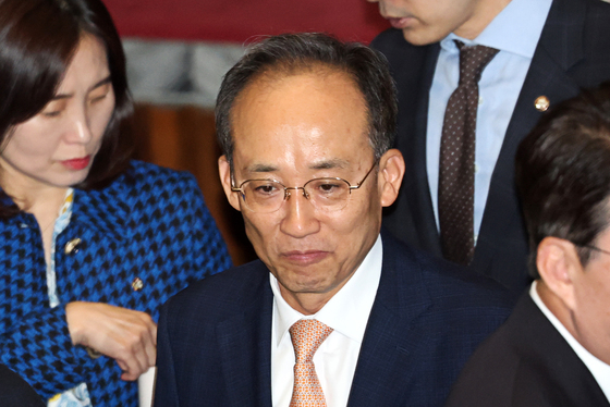 특검 "尹, 한동훈에 '빨갱이'…추경호, 대학 시절 계엄 경험 위법성 인식"