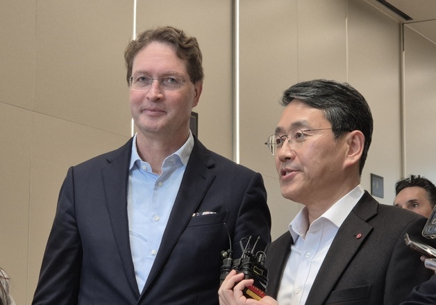 벤츠 회장과 조주완 LG전자 대표이사