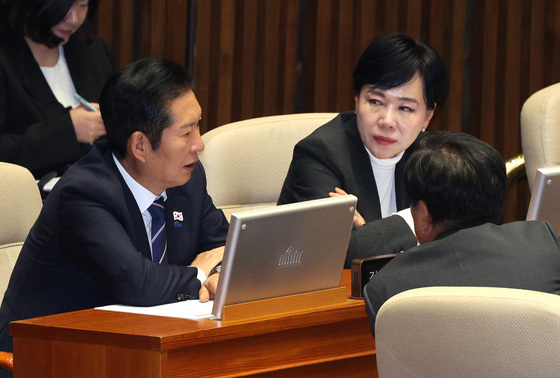 본회의 대화하는 정청래