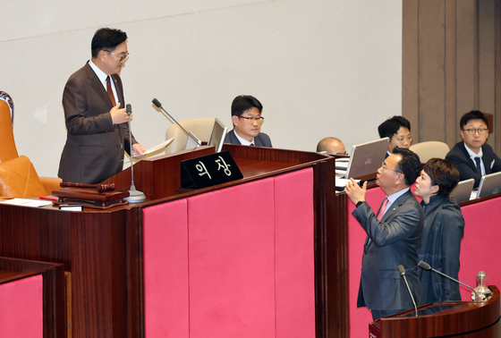 국힘, 본회의 퇴장 40분만에 복귀…"김윤덕 사과해야"(종합2보)