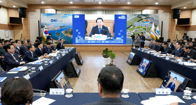 김영록 지사 "여수시, 세계적 해양관광 명소 육성"