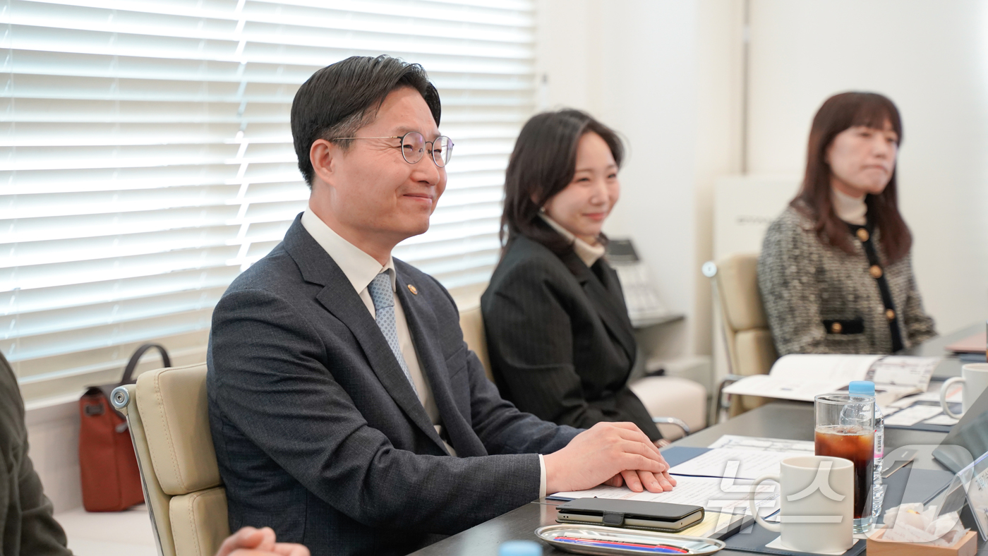 구혁채 1차관, 연구개발특구기업 연구현장 방문 - 뉴스 썸네일 이미지