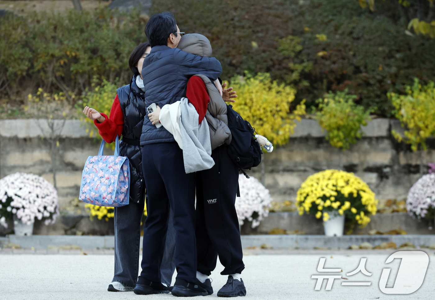 (서울=뉴스1) 박정호 기자 = 2026학년도 대학수학능력시험이 치러진 13일 오후 서울시 종로구 율곡로 덕성여자고등학교에 마련된 서울시교육청 제15지구 제13시험장에서 수능 시험 …