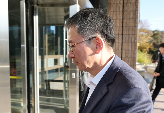 출근하는 정성호 법무부 장관