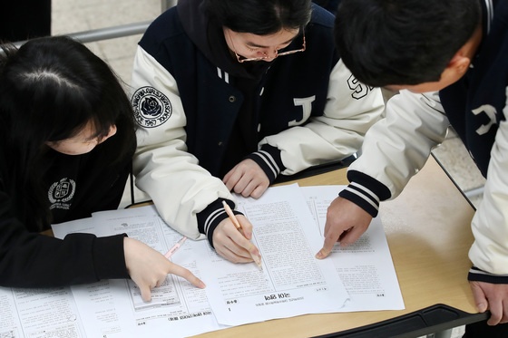 "내 점수로 어디" 불수능에 정시 요동…입시 전략 설명회 줄줄이