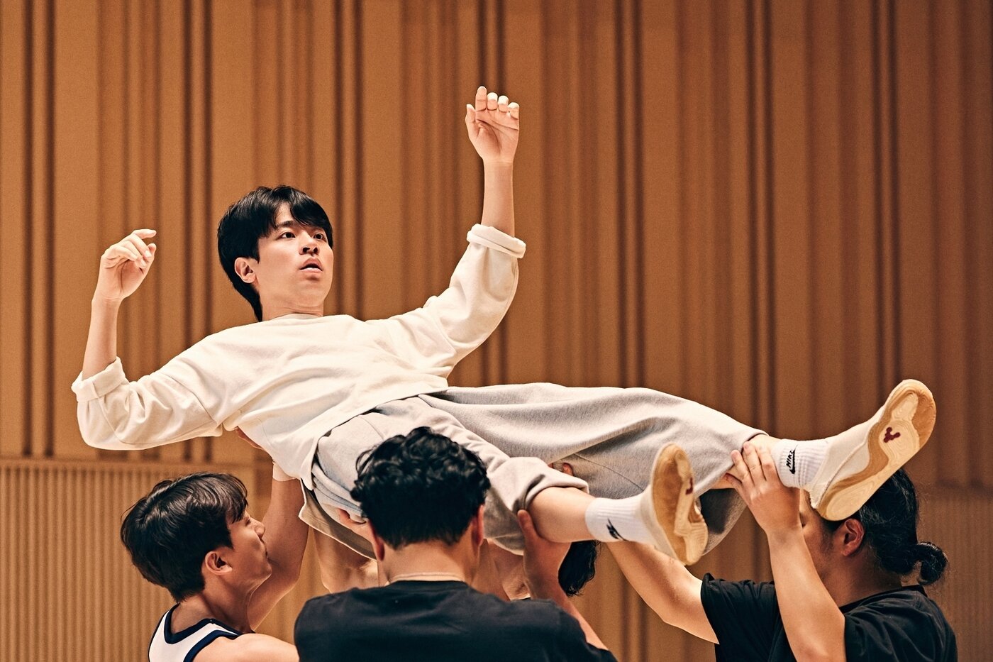 본문 이미지 - &#39;라이프 오브 파이&#39; 연습 현장 장면&#40;제공=에스앤코&#41;