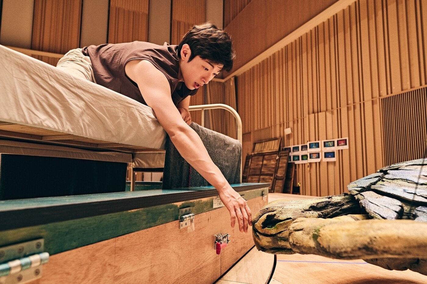 본문 이미지 - &#39;라이프 오브 파이&#39; 연습 현장 장면&#40;제공=에스앤코&#41;