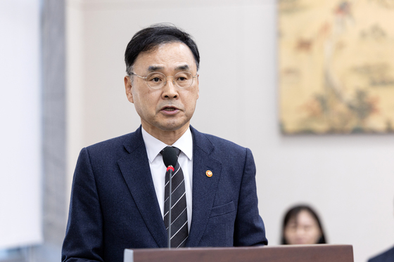 인사말하는 차정인 국가교육위원장