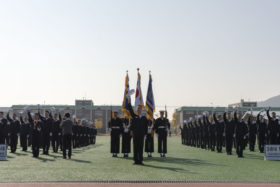 해군병 718기 수료식