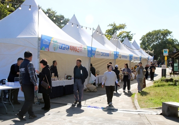 "제주 소상공인 우수 상품 직접 보고 맛보세요" 축제의 장 열려