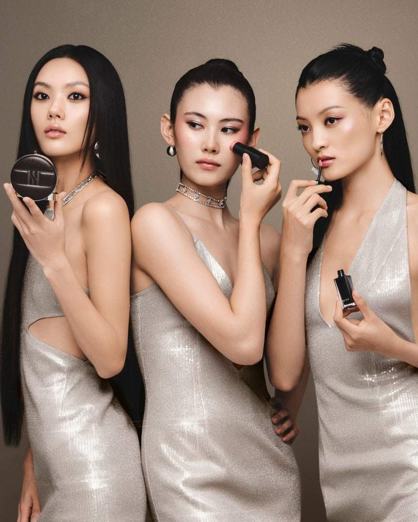 본문 이미지 - 2025년 홀리데이 컬렉션.&#40;헤라제공&#41;