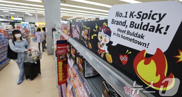 '라면 빅3' 삼양식품 '불기둥'…농심·오뚜기, 해외 매출 '선방'(종합)