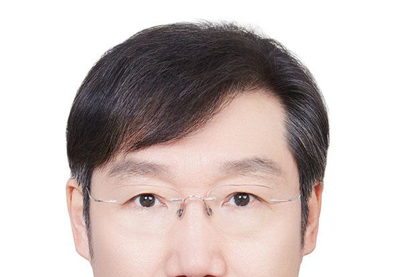 李대통령, 경제사회노동위원회 상임위원에 이정한 임명