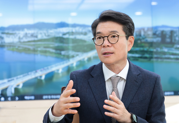 정원오 치켜세운 李대통령…서울시장 선거 '명심' 선택 해석 분분