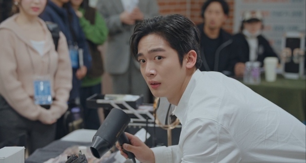 '제4차 사랑혁명' 김요한, 설렘 유발 활약…차세대 로코 샛별 등극