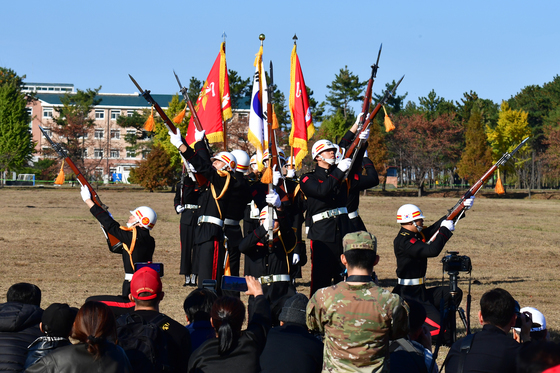 [화보] 불패 해병…멋지고 신나는 '포항 해병대문화축제' 개막