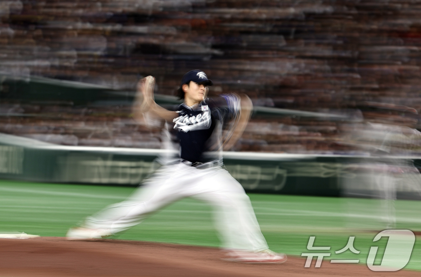 (도쿄(일본)=뉴스1) 구윤성 기자 = 15일 오후 일본 도쿄돔에서 열린 월드베이스볼클래식(WBC) 대비 평가전 '2025 케이 베이스볼 시리즈(K-BASEBALL SERIES)' …