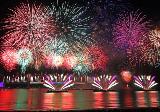 20돌 맞은 부산불꽃축제 '화려한 축포'
