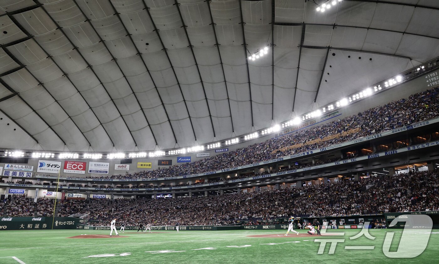 본문 이미지 - 15일 오후 일본 도쿄돔에서 월드베이스볼클래식&#40;WBC&#41; 대비 평가전 &#39;2025 케이 베이스볼 시리즈&#40;K-BASEBALL SERIES&#41;&#39; 대한민국과 일본의 1차전 경기가 펼쳐지고 있다. 2025.11.15/뉴스1 ⓒ News1 구윤성 기자