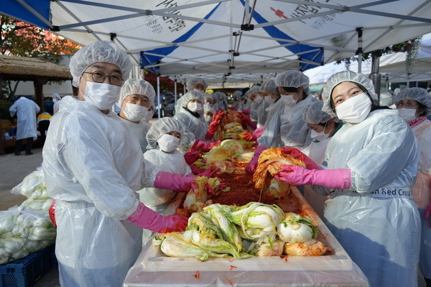 20년째 김장 나눔…대원제약, 독거노인·소년소녀가장 600세대 지원