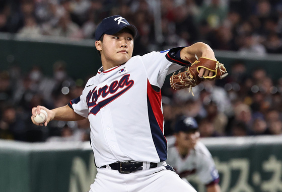 '19세' 정우주, 국가대표 선발 만점 데뷔…일본전 3이닝 4K 무실점