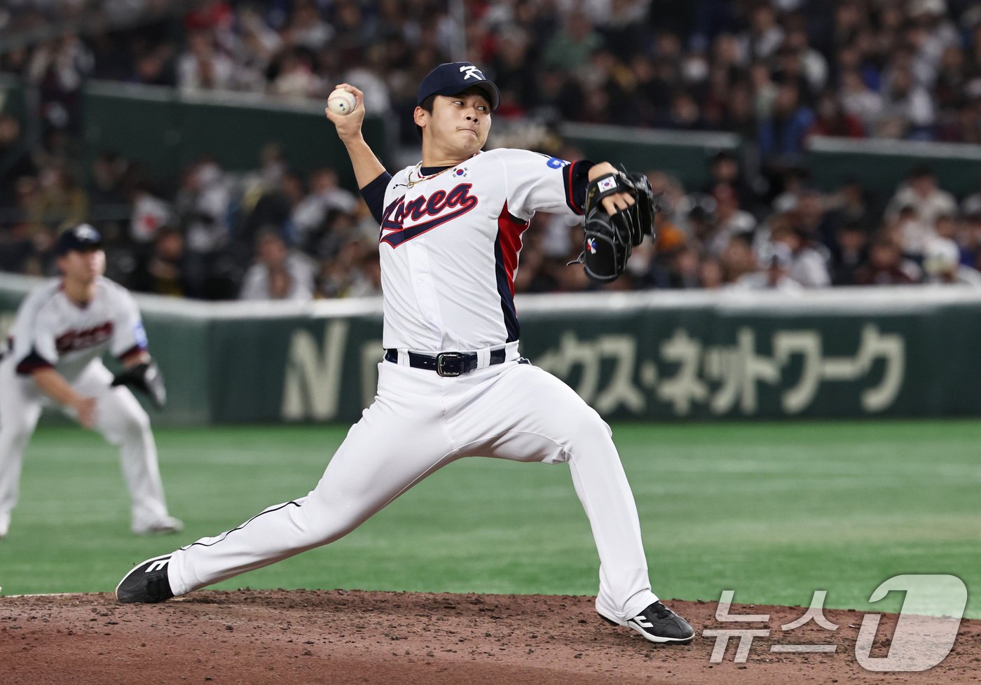 (도쿄=뉴스1) 구윤성 기자 = 16일 오후 일본 도쿄돔에서 열린 월드베이스볼클래식(WBC) 대비 평가전 '2025 케이 베이스볼 시리즈(K-BASEBALL SERIES)' 일본과 …