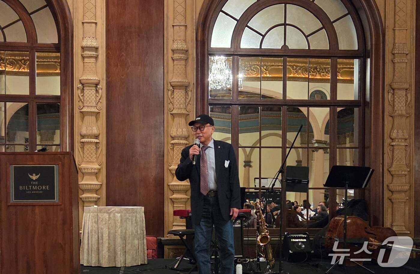 본문 이미지 - 이성식 경기도수의사회 회장이 15일 53차 재미한인수의사회 총회에서 발언을 하고 있다. ⓒ 뉴스1