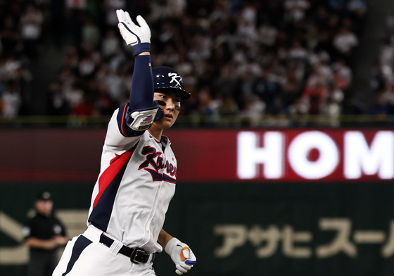 김주원, 9회말 2사 극적인 동점 솔로홈런