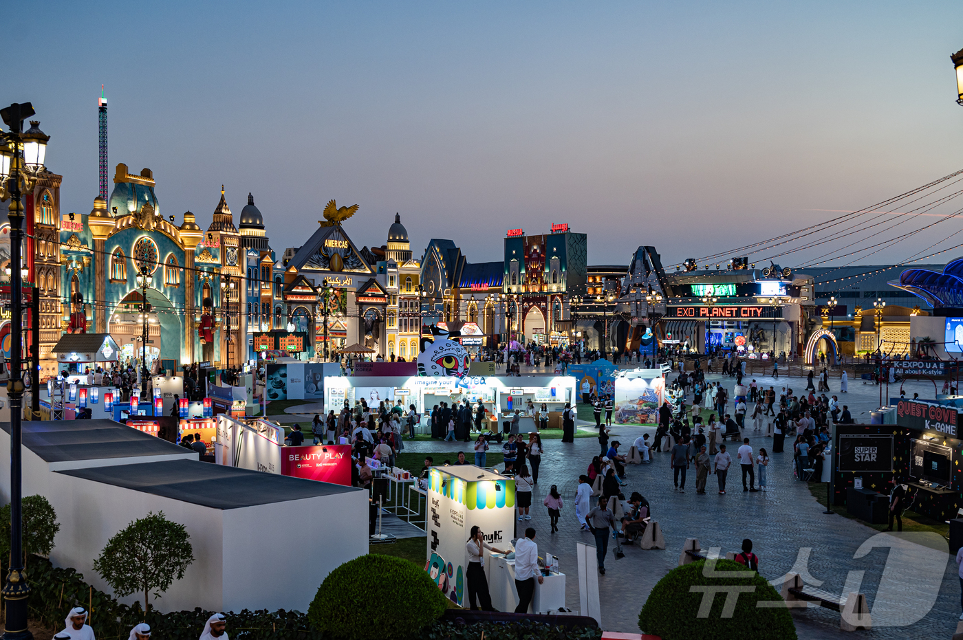 (두바이=뉴스1) 정수영 기자 = 16일(현지시각) '2025 K-엑스포 아랍에미리트: 올 어바웃 케이 스타일'이 열린 '글로벌 빌리지'는 두바이의 대표 문화·관광 명소다.글로벌 …