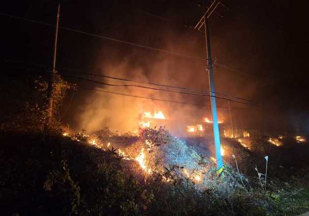 한밤 양양 비닐하우스서 화재 1시간34분 만에 진화