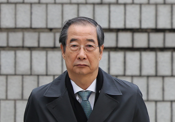 법원 향하는 한덕수 전 총리